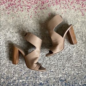 Vince heels